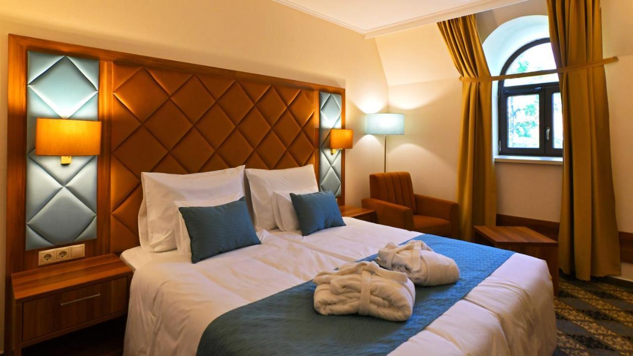 Wellness Hotel Gyula Exterior foto